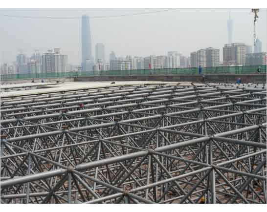 铁力新建铁路干线广州调度网架工程
